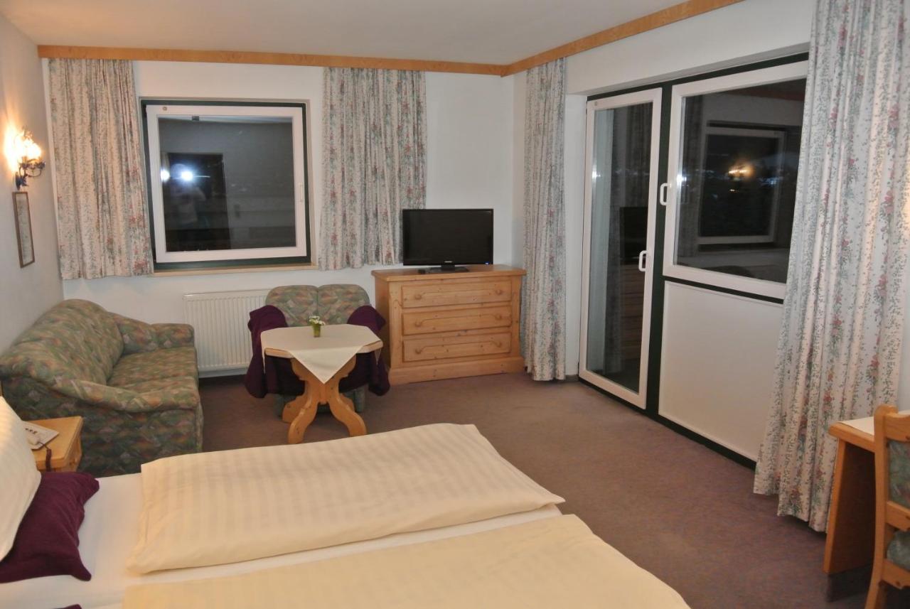 Hotel Gruberhof Innsbruck Igls B&B Номер фото