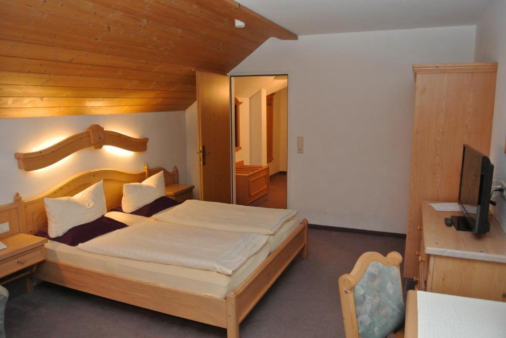Hotel Gruberhof Innsbruck Igls B&B Екстер'єр фото